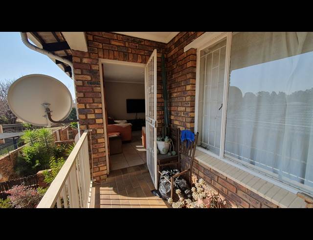 2 BEDROOM SECTIONAL TITLE FOR SALE IN NEW REDRUTH